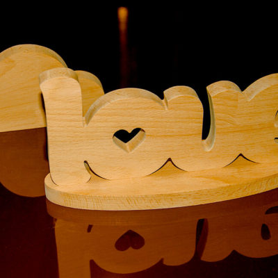 Сувенир букры из дерева love