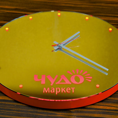 Зеркало часы с логотипом Чудо маркет
